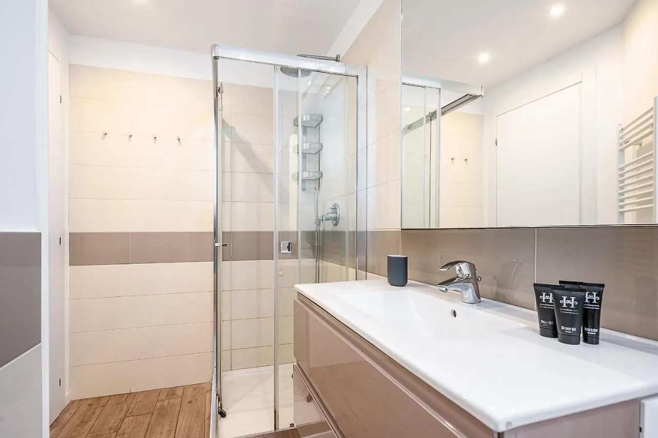 Classbnb - Apartment With Balcony Near The City Center Milan Italy
